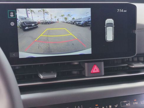 New 2026 Kia Carnival FWD image 15