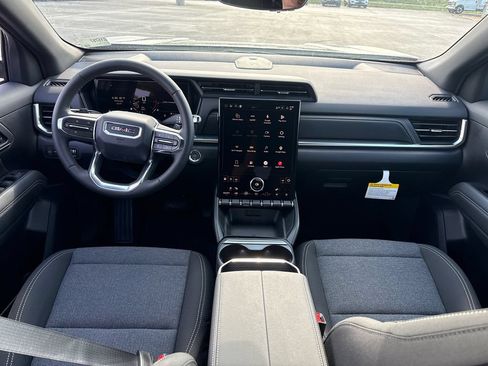New 2027 GMC Terrain Elevation w/ Technology Package II AWD/4WD image 28