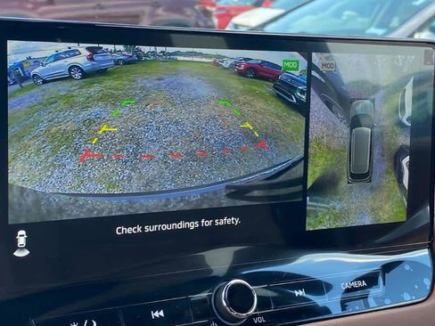 New 2025 Mitsubishi Outlander SEL image 9