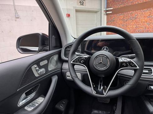 New 2026 Mercedes-Benz GLS 450 GLS 450 image 13