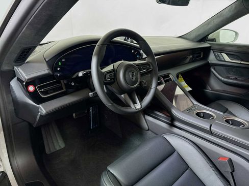 New 2025 Porsche Taycan Turbo image 4