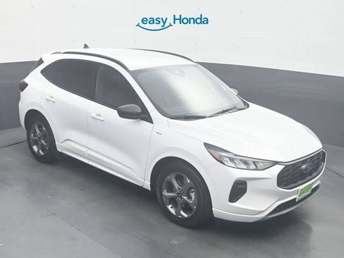 Used 2023 Ford Escape ST-Line FWD image 19