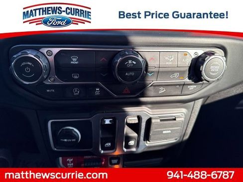 Used 2020 Jeep Wrangler Rubicon w/ LED Lighting Group image 17