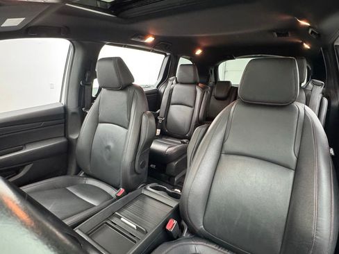 Used 2023 Honda Odyssey Sport image 16