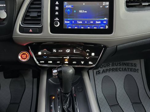 Used 2019 Honda HR-V EX-L image 16