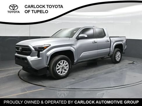 Used 2024 Toyota Tacoma SR5 RWD image 9