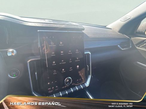 Certified 2025 GMC Acadia Elevation image 17