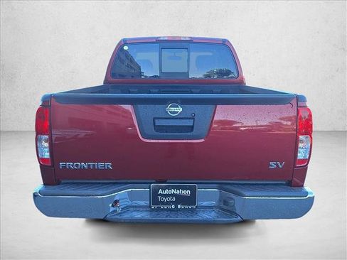 Used 2014 Nissan Frontier SV image 6