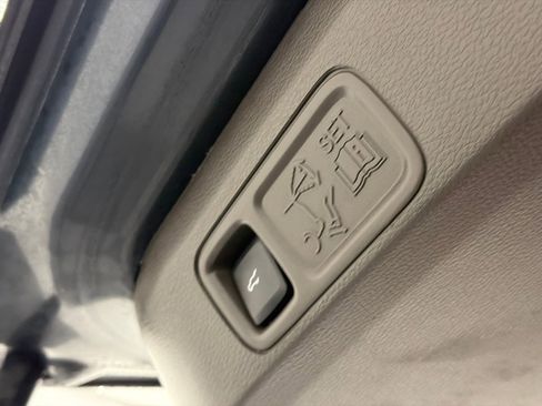 Used 2022 Lincoln Navigator Reserve image 10