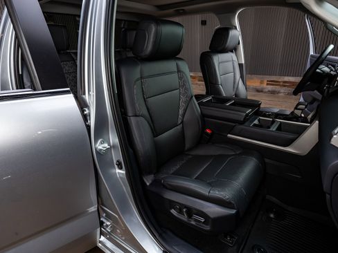 Used 2024 Toyota Tundra Limited image 30