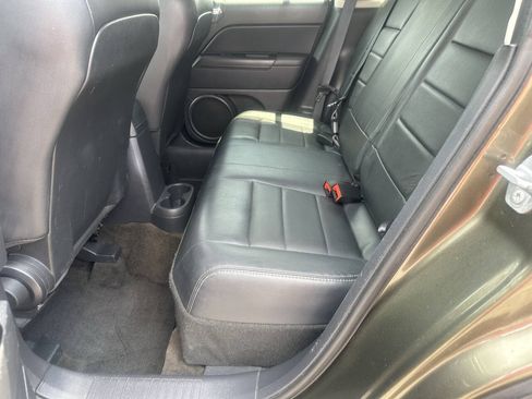 Used 2015 Jeep Patriot High Altitude FWD image 29