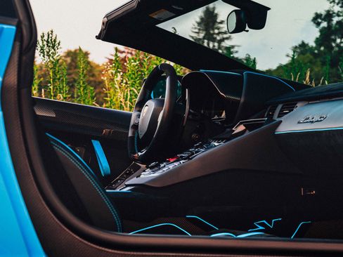 Used 2016 Lamborghini Aventador LP 750-4 Superveloce image 12