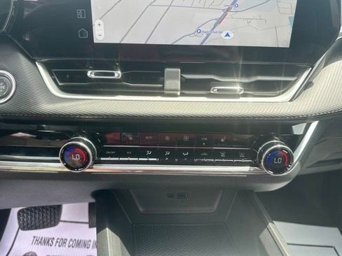 New 2026 Chevrolet Equinox LT w/ Convenience Package II FWD image 25