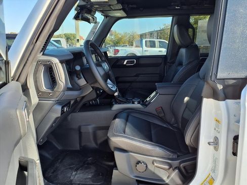 New 2025 Ford Bronco Badlands image 19