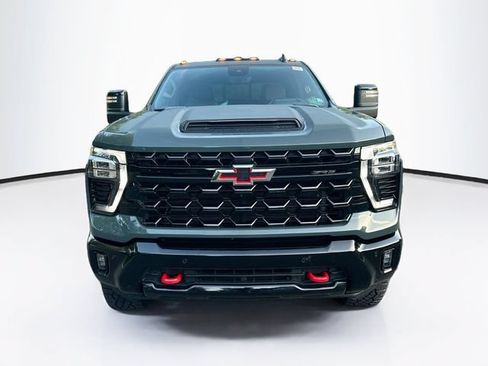 Used 2026 Chevrolet Silverado 2500 ZR2 w/ LPO, Dark Essentials Package AWD/4WD image 2
