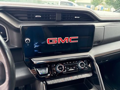 Certified 2022 GMC Sierra 1500 AT4 w/ AT4 Premium Package AWD/4WD image 23