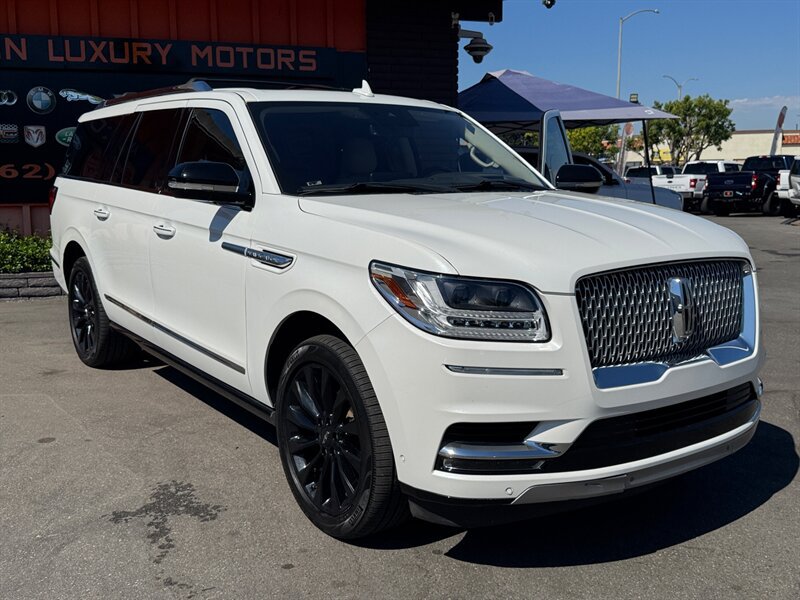 Used 2020 Lincoln Navigator L Reserve w/ Luxury Package AWD/4WD image 22