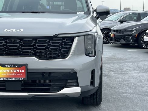 Certified 2024 Kia Sorento SX image 10