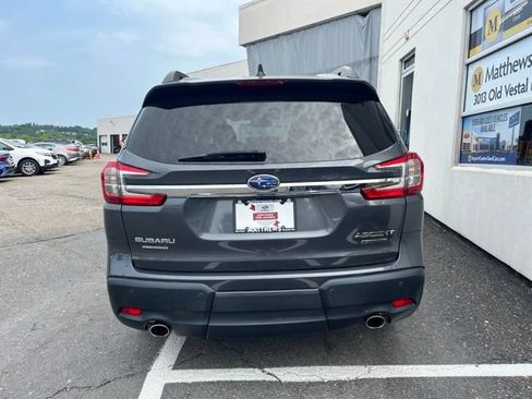 Used 2023 Subaru Ascent Limited w/ Technology Package AWD/4WD image 4