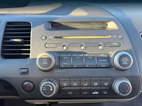 Used 2010 Honda Civic EX image 25