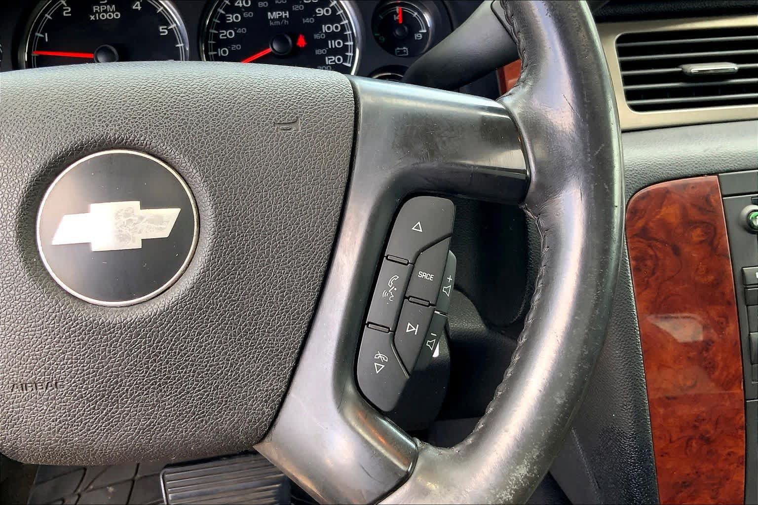 Used 2010 Chevrolet Avalanche LT RWD image 25