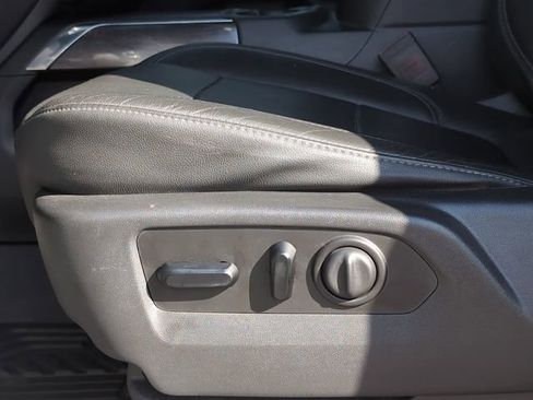 Used 2020 Chevrolet Silverado 2500 LTZ w/ LTZ Plus Package image 14