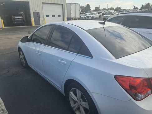 Used 2014 Chevrolet Cruze LT FWD image 8