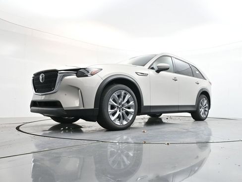 New 2026 MAZDA CX-90 3.3 Turbo w/ Preferred Package AWD/4WD image 19