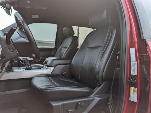 Used 2019 Ford F150 Lariat w/ Equipment Group 502A Luxury AWD/4WD image 6