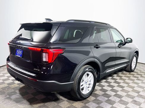 Used 2025 Ford Explorer Active image 7
