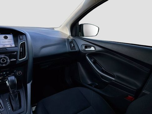 Used 2017 Ford Focus SEL FWD image 26