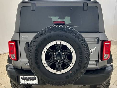 Used 2023 Ford Bronco Black Diamond w/ Sasquatch Package AWD/4WD image 4