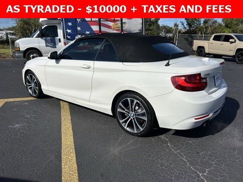 Used 2017 BMW 230i Convertible image 4