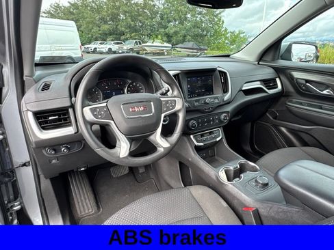 Used 2024 GMC Terrain SLE AWD/4WD image 11