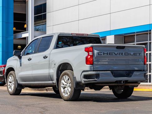 Used 2024 Chevrolet Silverado 1500 Custom RWD image 3
