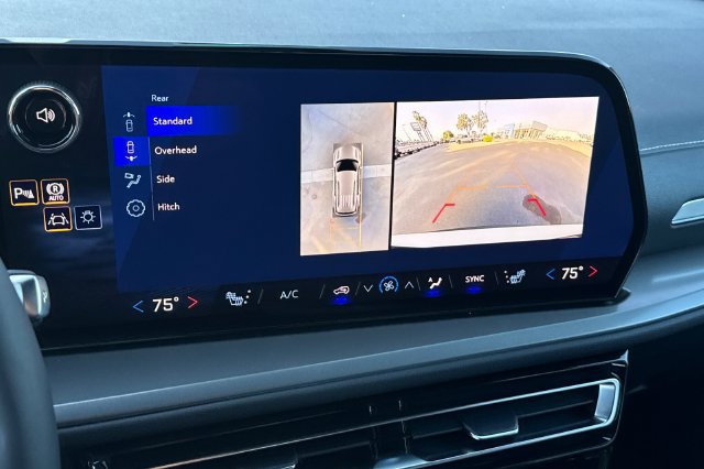 New 2027 Chevrolet Traverse LT w/ Driver Confidence Package FWD image 30