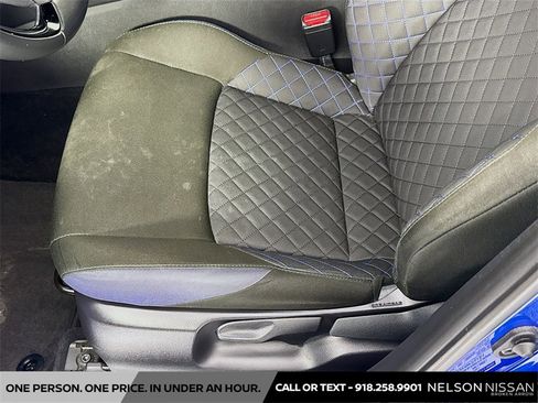 Used 2020 Toyota C-HR XLE image 19