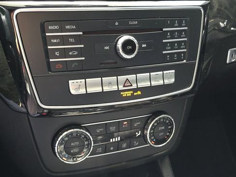 Used 2017 Mercedes-Benz GLE 350 4MATIC image 24
