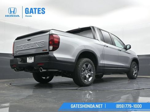 Used 2025 Honda Ridgeline TrailSport image 44