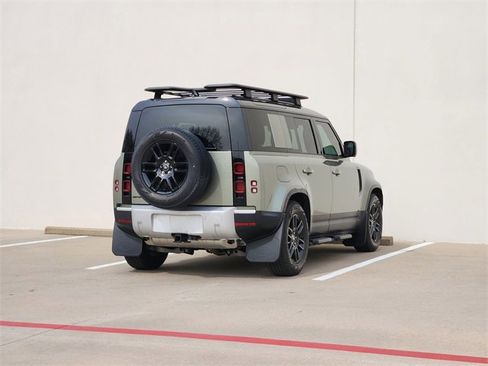 Used 2025 Land Rover Defender 110 S image 7