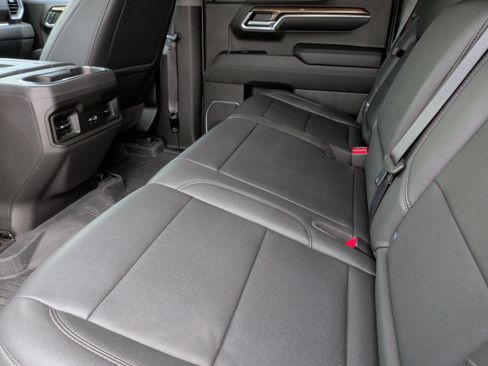 Used 2022 Chevrolet Silverado 1500 LT Trail Boss w/ LT Trail Boss Premium Package image 38