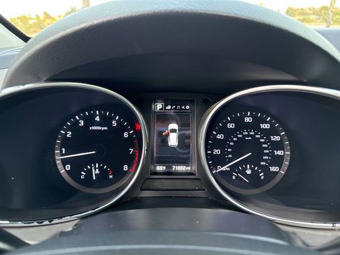 Used 2017 Hyundai Santa Fe Limited image 34