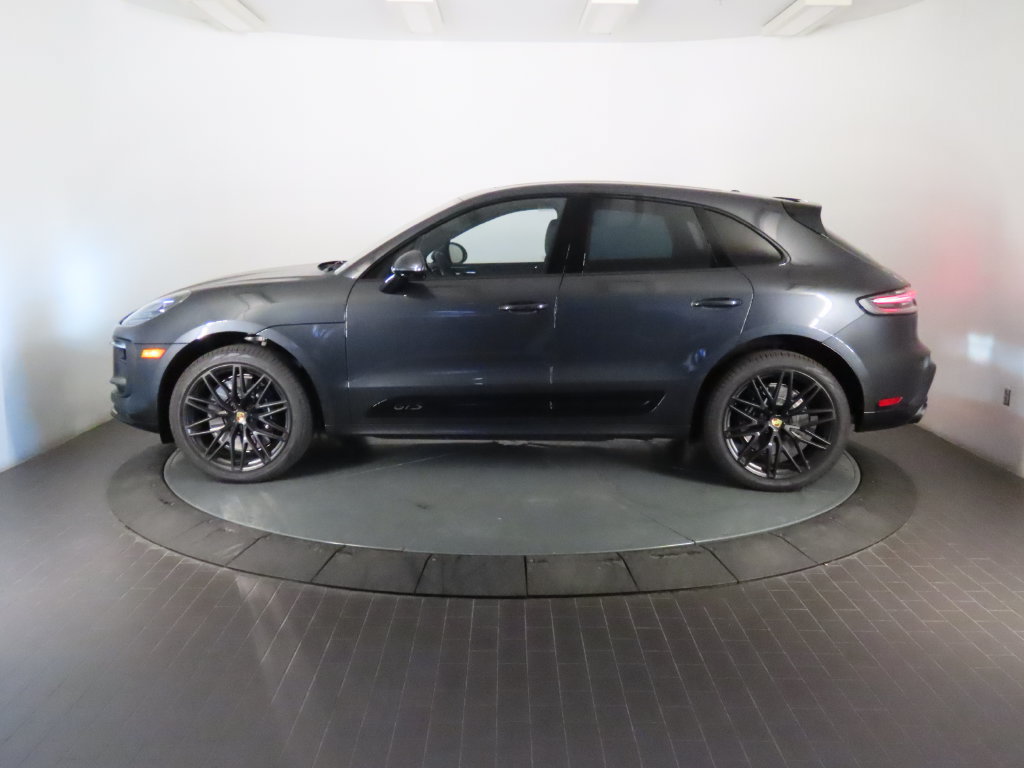 Certified 2026 Porsche Macan GTS AWD/4WD image 2