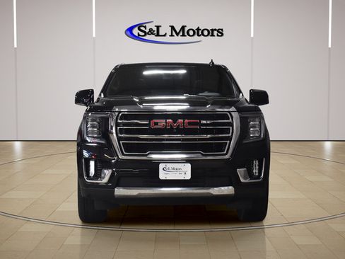 Used 2024 GMC Yukon SLT w/ SLT Premium Package AWD/4WD image 2