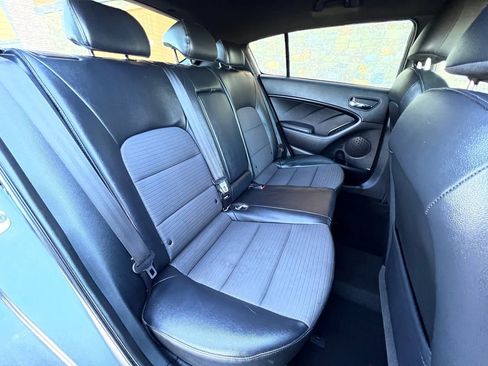 Used 2015 Kia Forte SX image 22