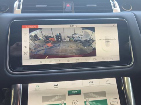 Used 2021 Land Rover Range Rover Sport SVR AWD/4WD image 23