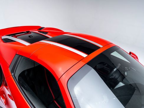 Used 2020 Ferrari 488 Pista Spider image 43