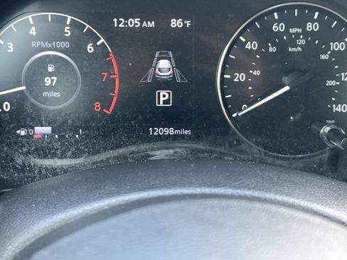 Used 2024 Nissan Kicks SV FWD image 25