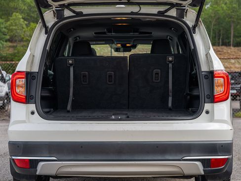Used 2019 Honda Pilot Touring image 17