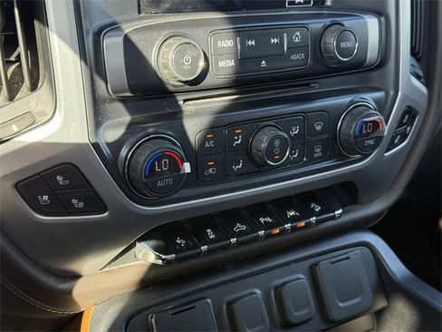 Used 2018 GMC Sierra 1500 SLT image 28